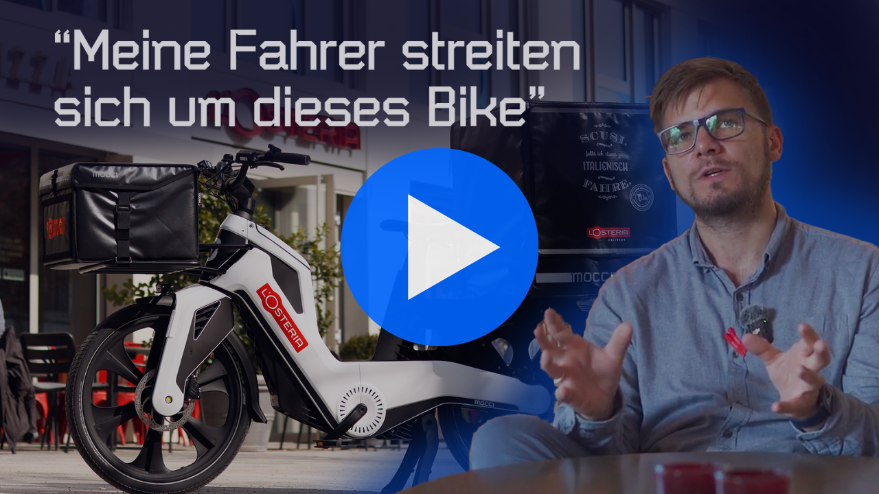 Video laden: "Für uns ist es am wichtigsten, dass die Bikes permanent einsatzbereit sind."Andi, der Geschäftsführer von Domino's München Milbertshofen und Moosach, hat klare Prioritäten bei seinen Lieferfahrzeugen und setzt deshalb auf mocci!